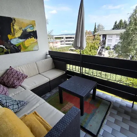Waldeslust Warmbad Mit Balkon Und Privatem Parkplatz * Филлах